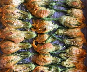 Fiori di zucca ripieni